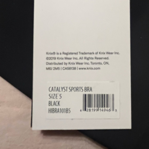 Knix black catalyst sports bra - Brand new , never worn - Picture 2 of 4
